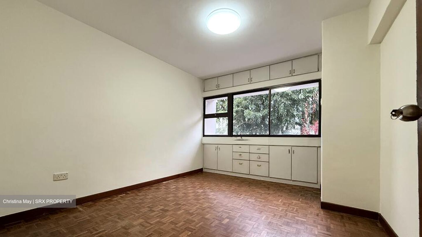 Pine Grove (D21), Condominium #500210521